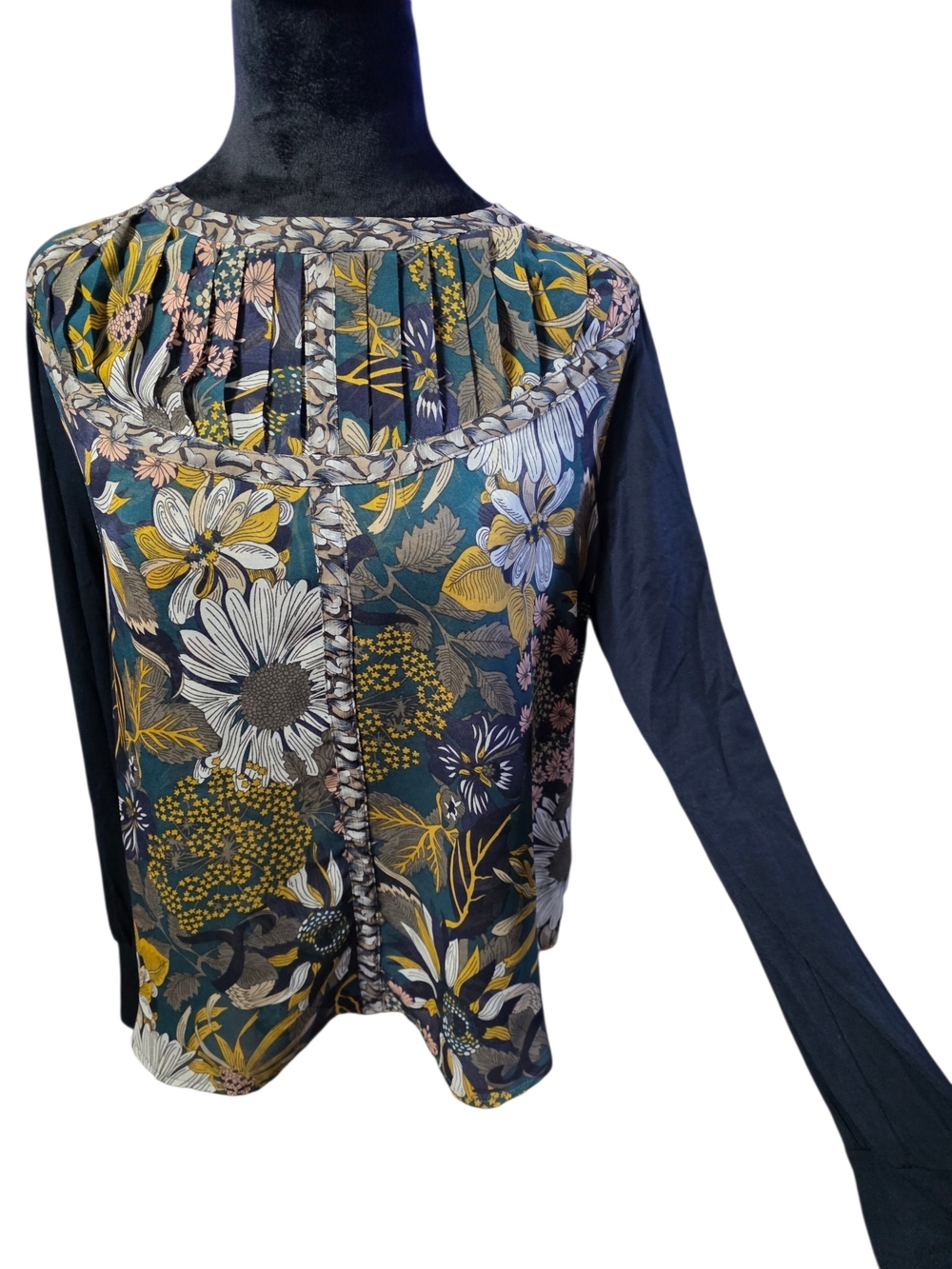 Floral Pleat Yoke Long Sleeve Top - Black / Mustard